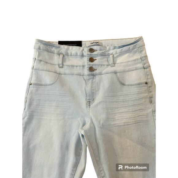 Refuge Jeans NWT - Picture 4 of 6
